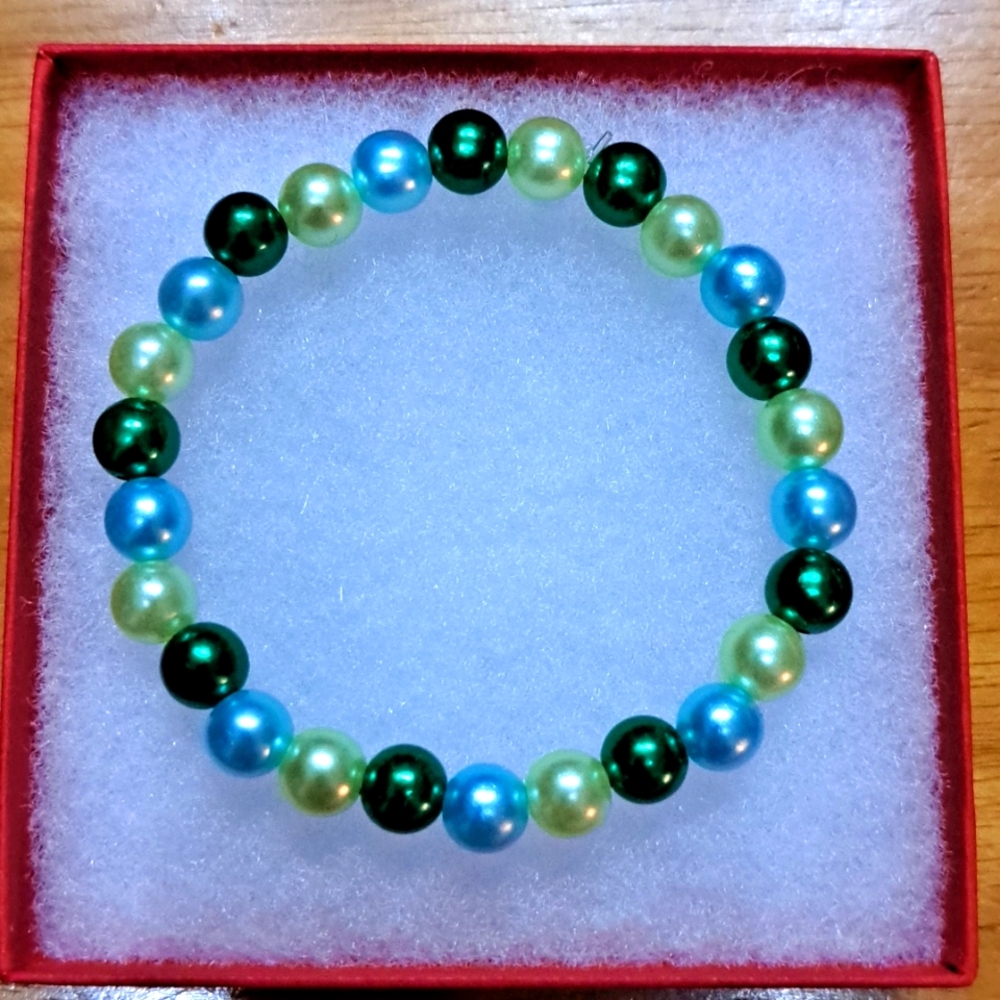 Chelsea's Pearl Bracelet